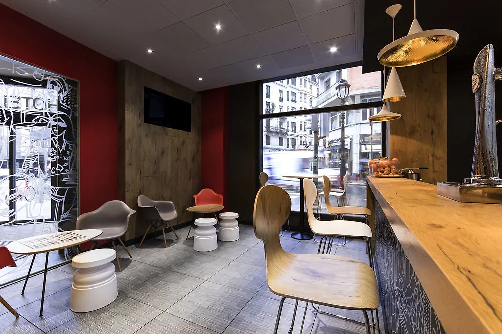 Ibis Bilbao Centro Hotell 0*,